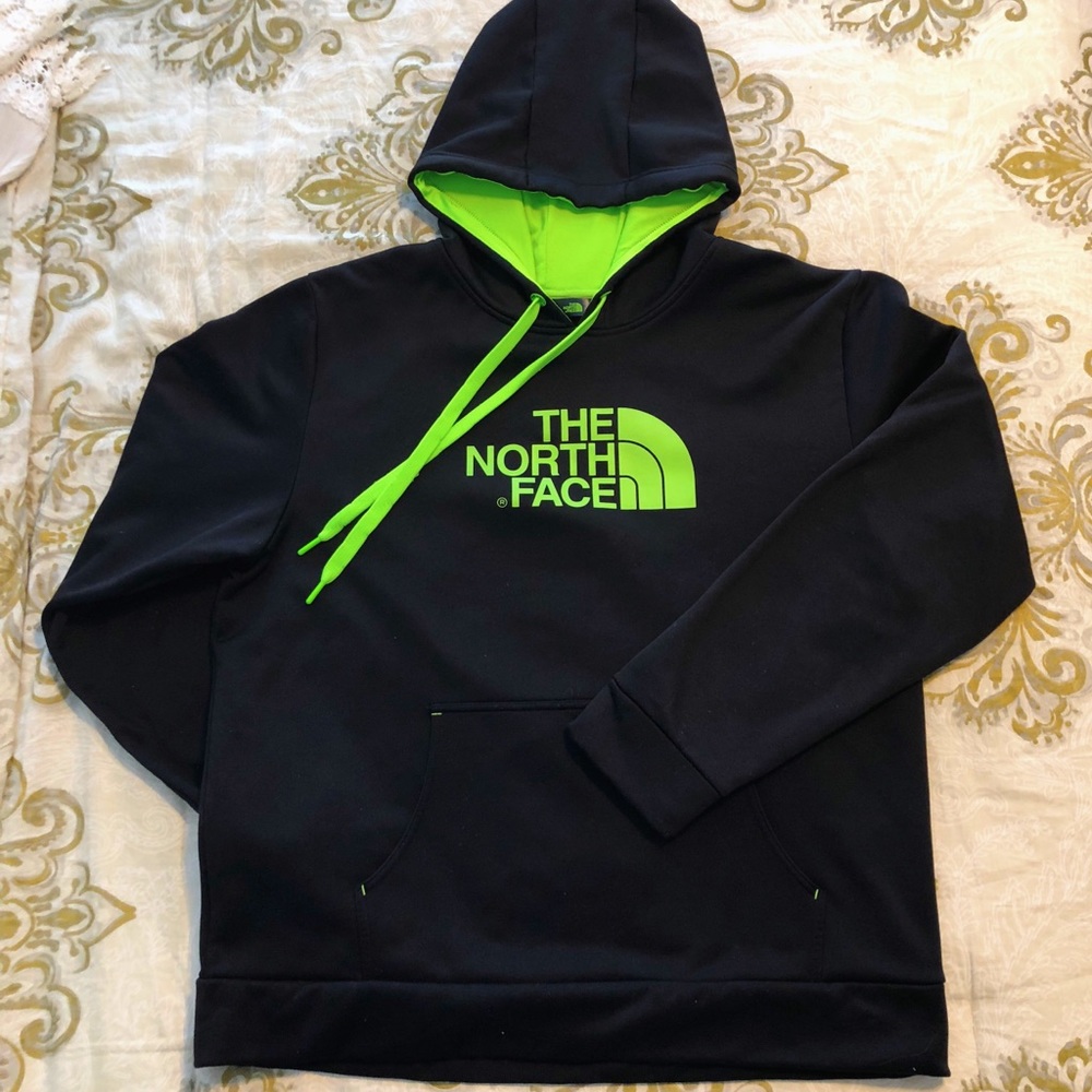Men’s North Face Hoodie